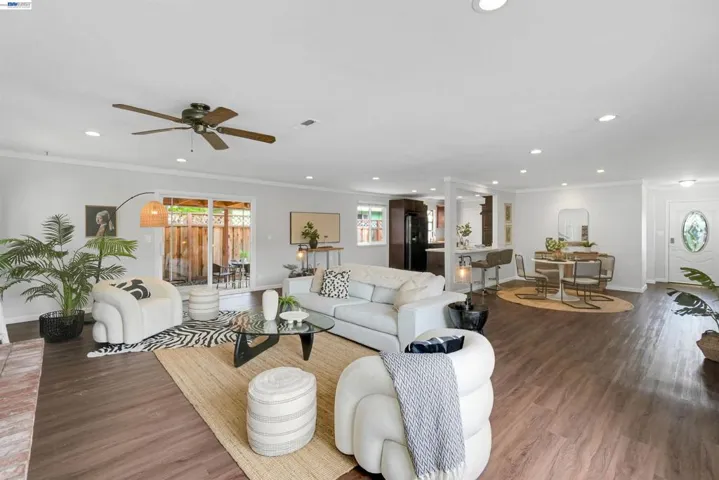 586 Bluefield Ln, Hayward, California 94541