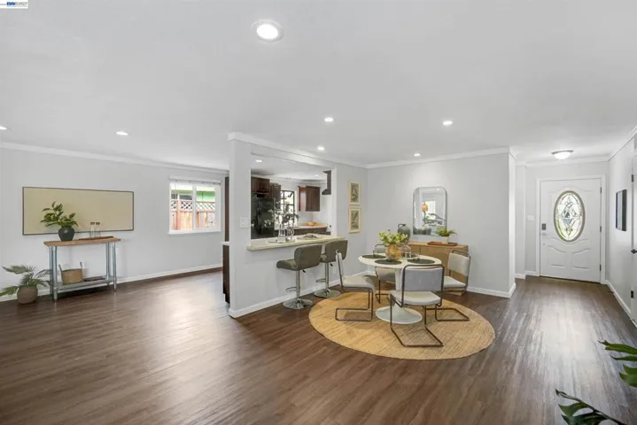 586 Bluefield Ln, Hayward, California 94541