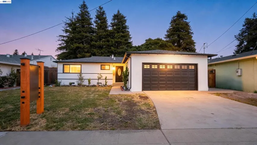 586 Bluefield Ln, Hayward, California 94541