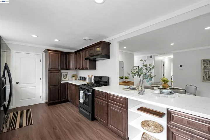 586 Bluefield Ln, Hayward, California 94541