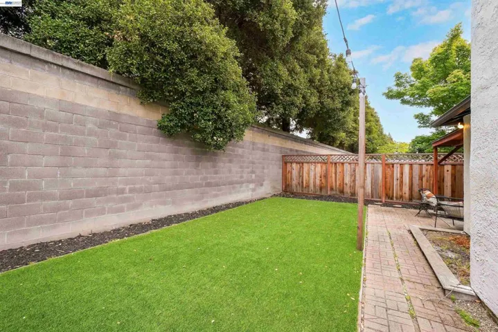 586 Bluefield Ln, Hayward, California 94541