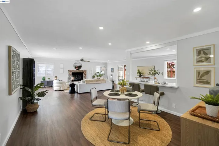 586 Bluefield Ln, Hayward, California 94541