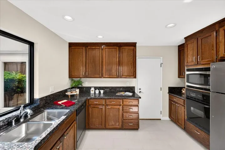 1915 Milano Way, Mountain View, California 94040
