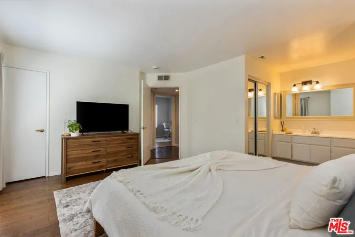 3333 Holly Grove Street, Westlake Village, California 91362