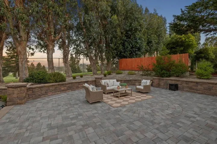 635 Capuchino Drive, Millbrae, California 94030