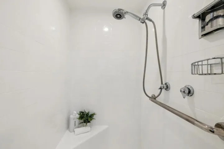 635 Capuchino Drive, Millbrae, California 94030