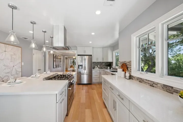 635 Capuchino Drive, Millbrae, California 94030