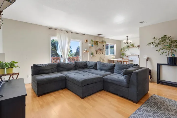 13 Altamont Drive, Watsonville, California 95076