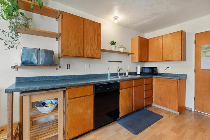 13 Altamont Drive, Watsonville, California 95076