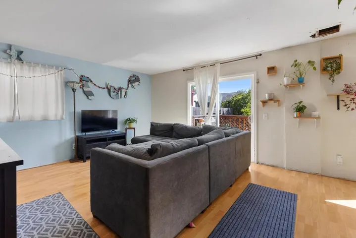 13 Altamont Drive, Watsonville, California 95076