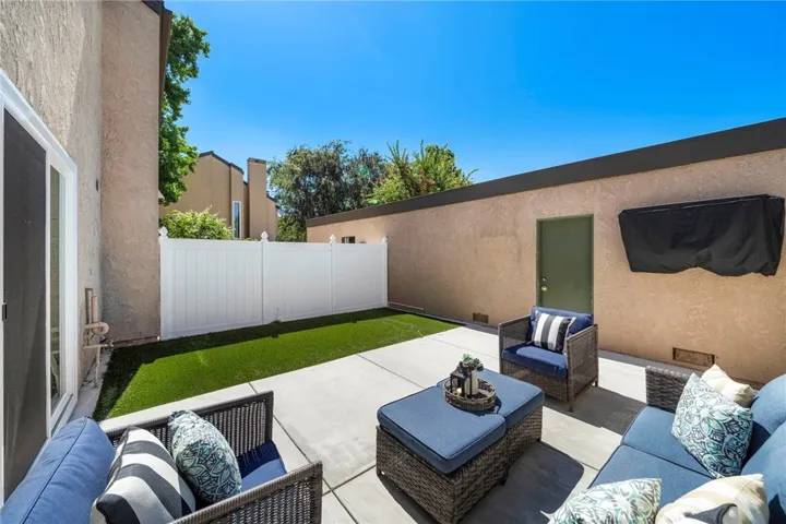 Perfect entertainers yard