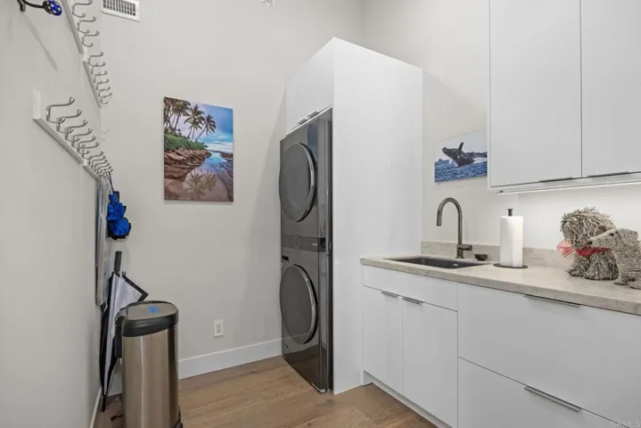 764 E Solana Circle, Solana Beach, California 92075