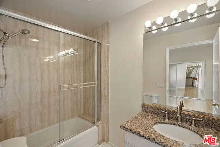 923 Euclid Street 201, Santa Monica, California 90403