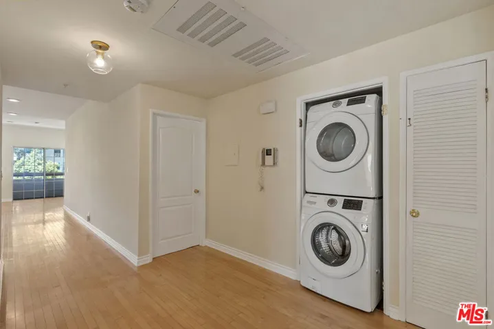 923 Euclid Street 201, Santa Monica, California 90403