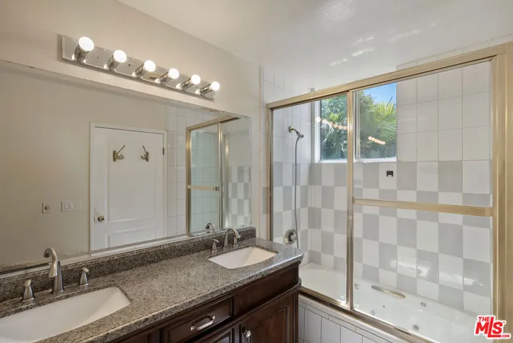 923 Euclid Street 201, Santa Monica, California 90403