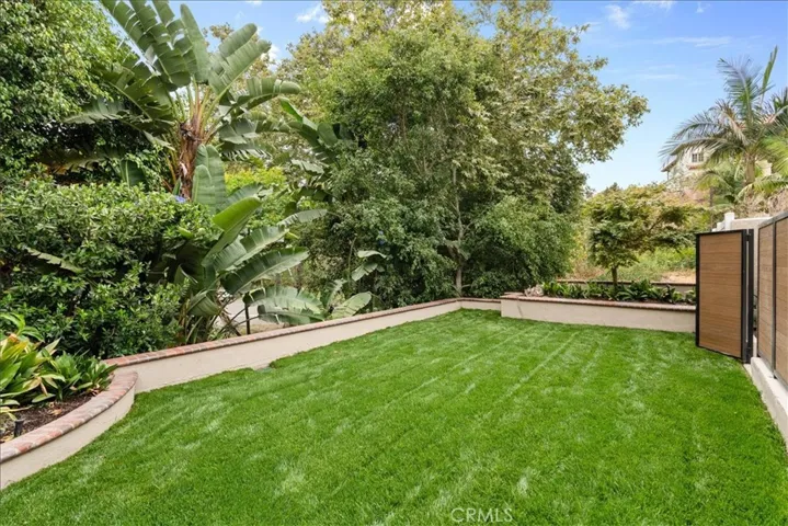 1945 Sundance, Costa Mesa, California 92627