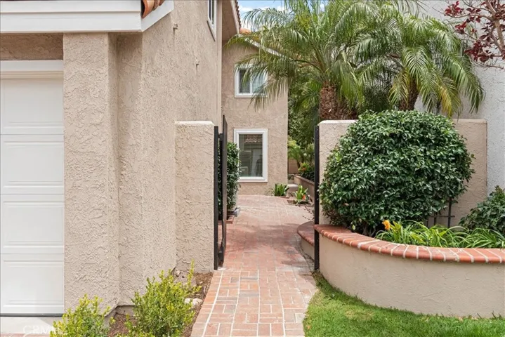 1945 Sundance, Costa Mesa, California 92627