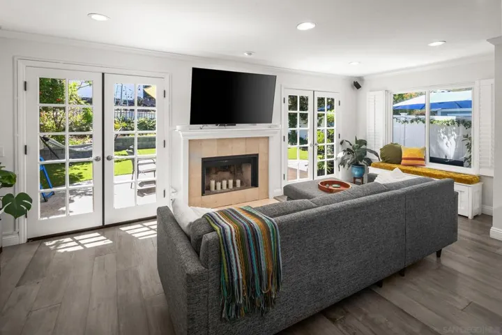 12027 Rue Des Amis, San Diego, California 92131