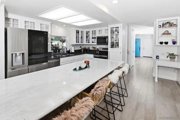 12027 Rue Des Amis, San Diego, California 92131