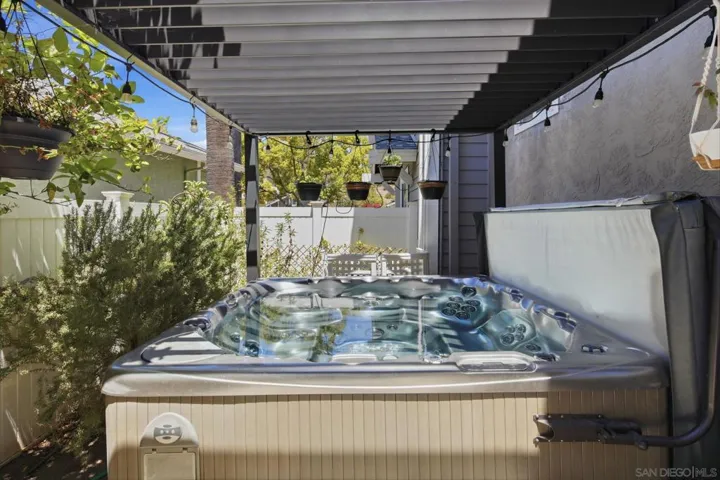 12027 Rue Des Amis, San Diego, California 92131