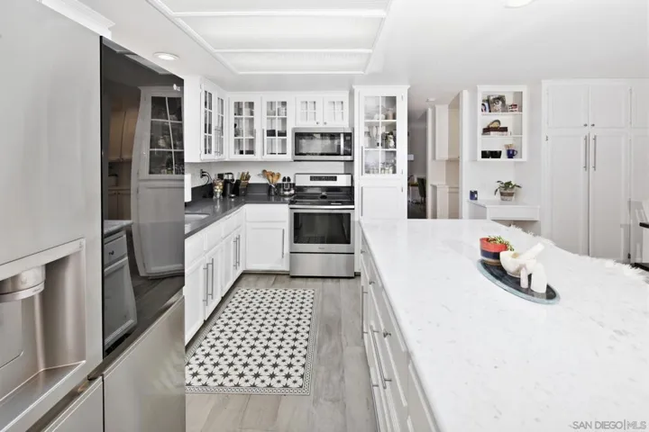 12027 Rue Des Amis, San Diego, California 92131