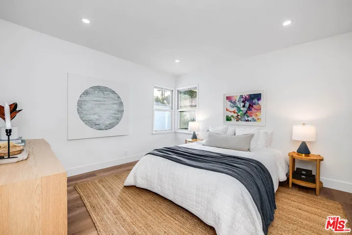 8729 Mcconnell Avenue, Los Angeles, California 90045
