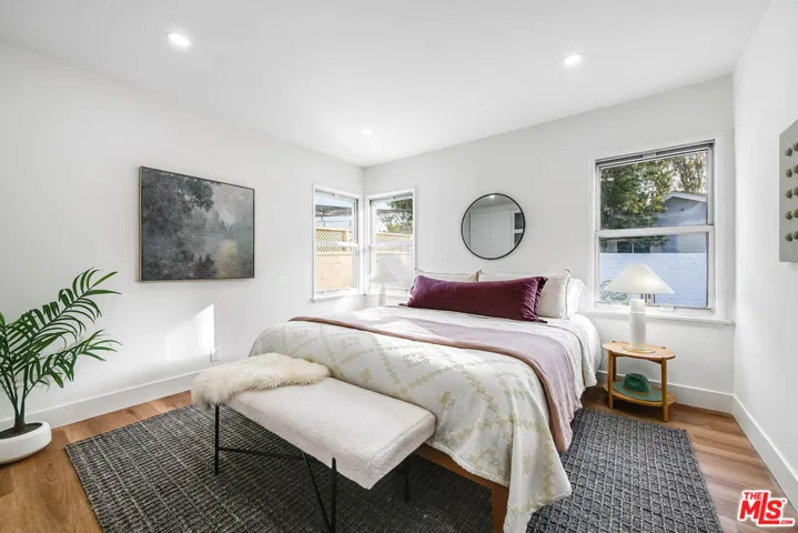 8729 Mcconnell Avenue, Los Angeles, California 90045
