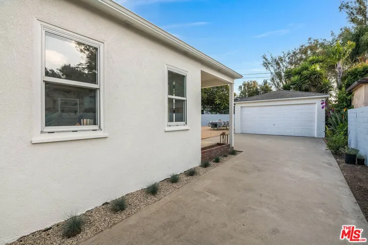 8729 Mcconnell Avenue, Los Angeles, California 90045