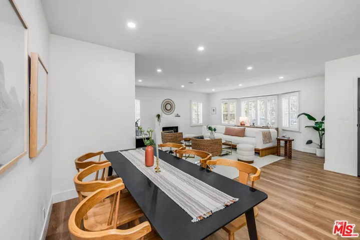 8729 Mcconnell Avenue, Los Angeles, California 90045