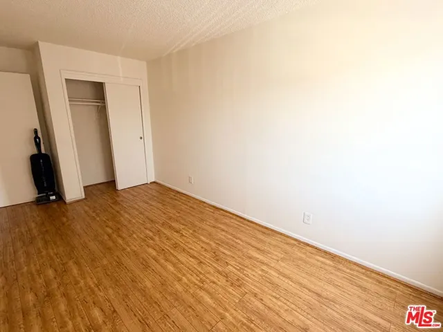 815 S Ardmore Avenue 201, Los Angeles, California 90005