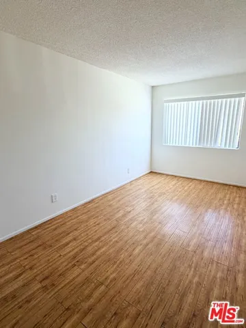 815 S Ardmore Avenue 201, Los Angeles, California 90005