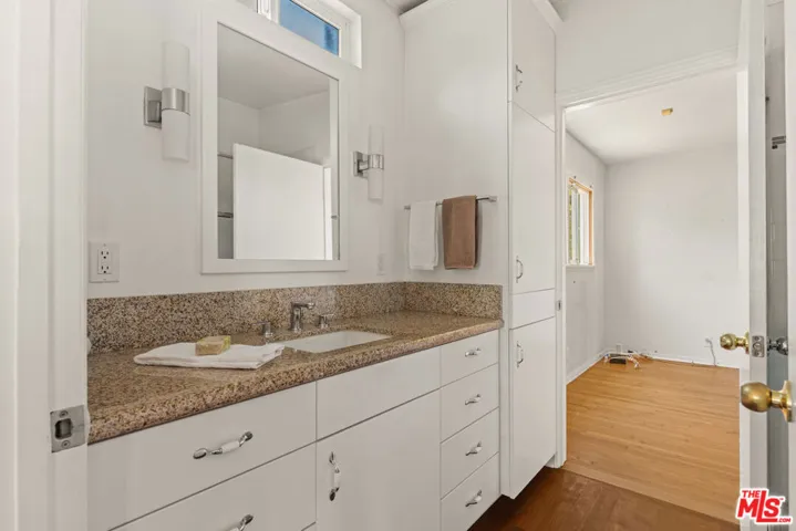 5849 W 76th Street, Los Angeles, California 90045