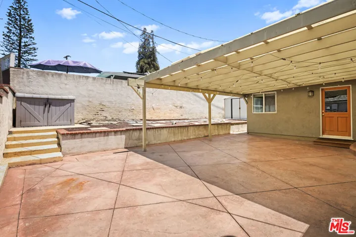 5849 W 76th Street, Los Angeles, California 90045