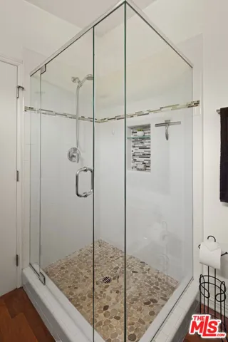 5849 W 76th Street, Los Angeles, California 90045