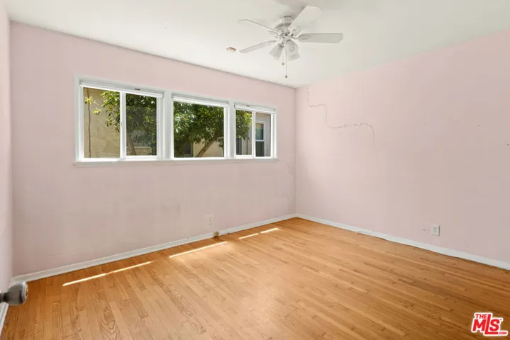 5849 W 76th Street, Los Angeles, California 90045