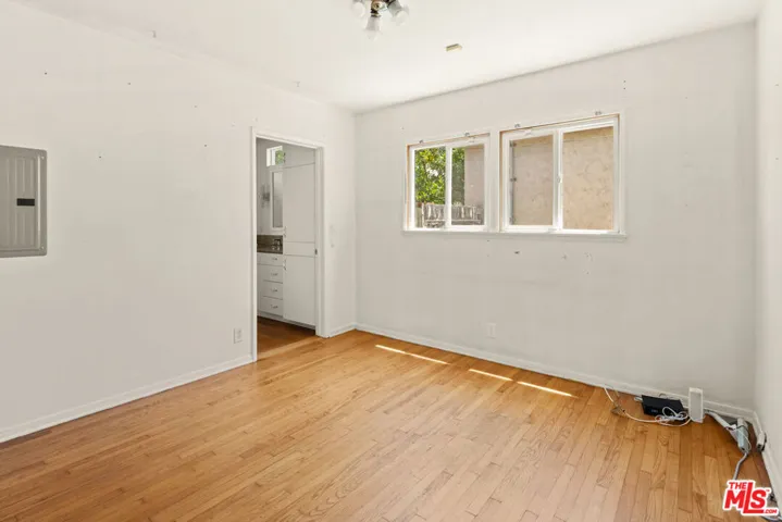 5849 W 76th Street, Los Angeles, California 90045