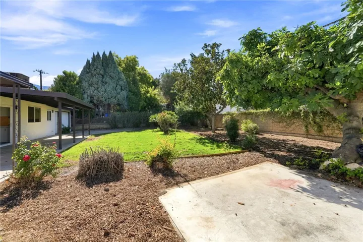 35785 Date Avenue, Yucaipa, California 92399