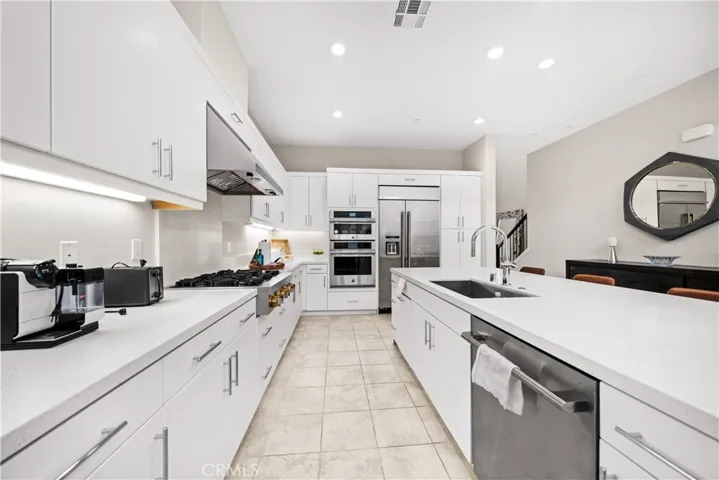 151 Fremont, Lake Forest, California 92630