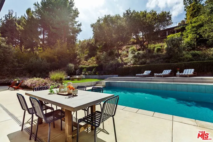 10837 Via Verona Street, Los Angeles, California 90077