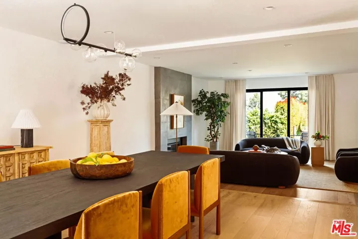 10837 Via Verona Street, Los Angeles, California 90077