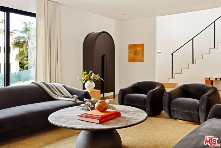 10837 Via Verona Street, Los Angeles, California 90077