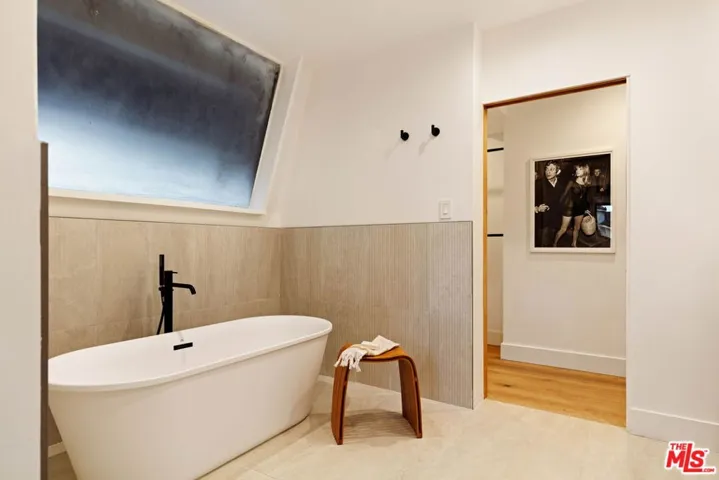 10837 Via Verona Street, Los Angeles, California 90077
