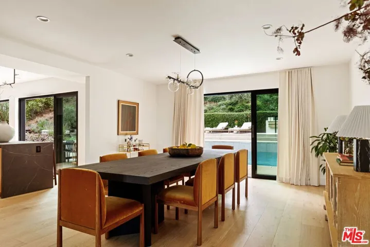10837 Via Verona Street, Los Angeles, California 90077