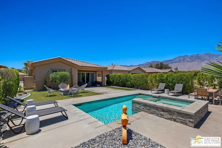 67360 N Laguna Drive, Cathedral City, California 92234