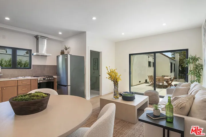 1145 S Crest Drive, Los Angeles, California 90035