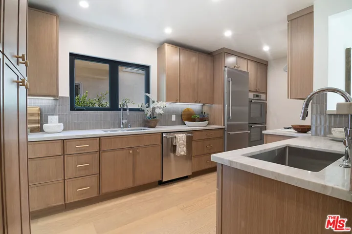 1145 S Crest Drive, Los Angeles, California 90035