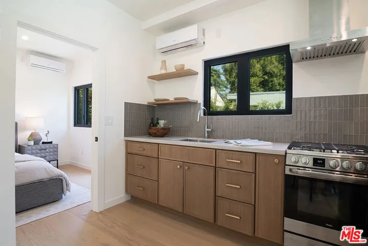 1145 S Crest Drive, Los Angeles, California 90035