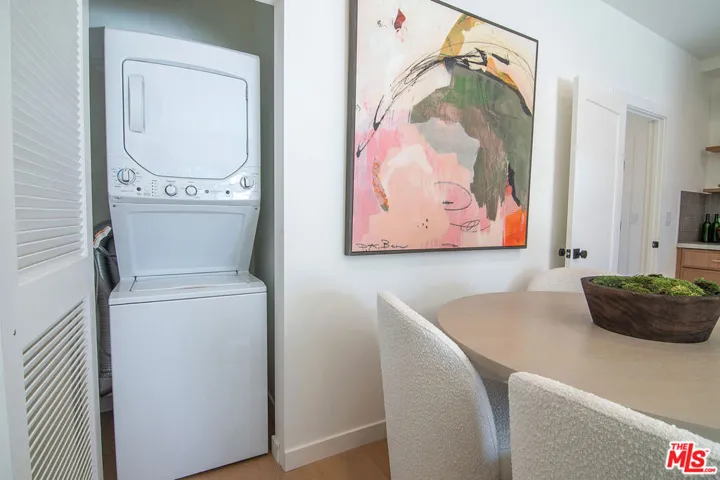1145 S Crest Drive, Los Angeles, California 90035