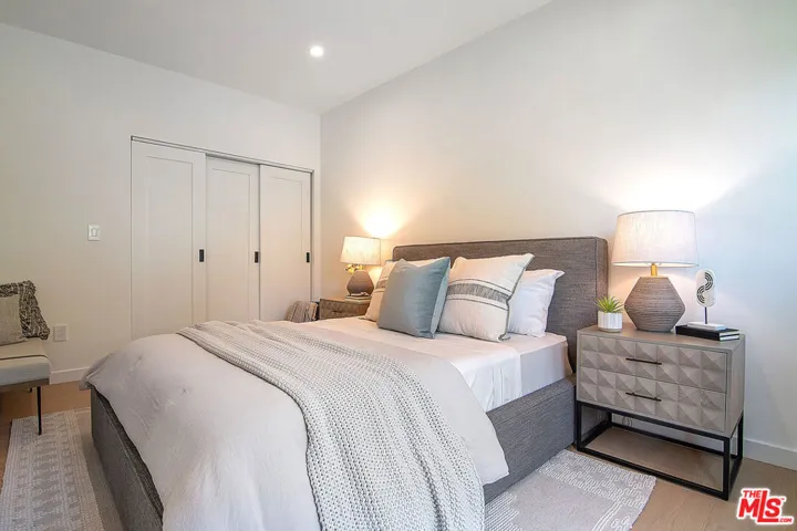 1145 S Crest Drive, Los Angeles, California 90035