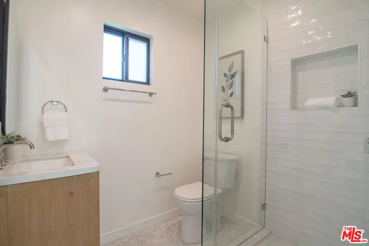 1145 S Crest Drive, Los Angeles, California 90035
